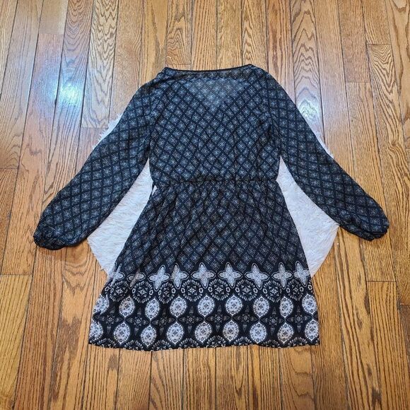 Mudd Women's Sheer Long Sleeve Blouse - Picture 3 of 3